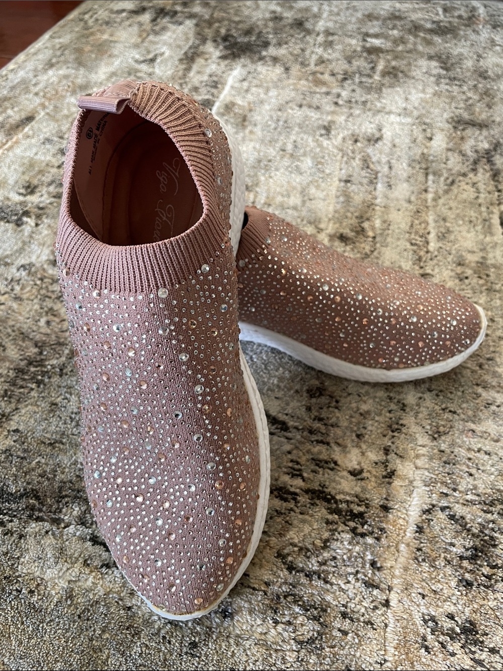 Vigo Fiore Embellished Slip-On Knit Sneakers